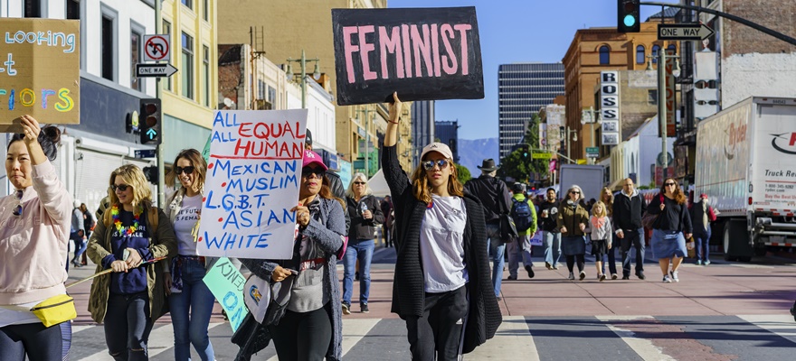 הפגנה בעד פמיניזם ושוויון זכויות לנשים