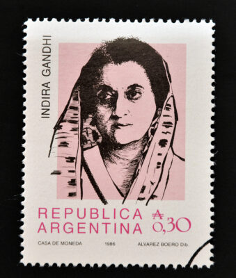 פרטיבה פטיל מושבעת כנשיאה הראשונה של הודו