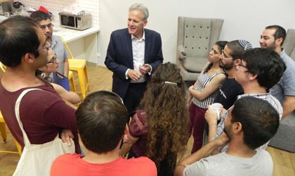 Ambassador Oren and MK Calderon Talk Politics, Education, and Personal Experience with Students: A Day in the Life at Shalem