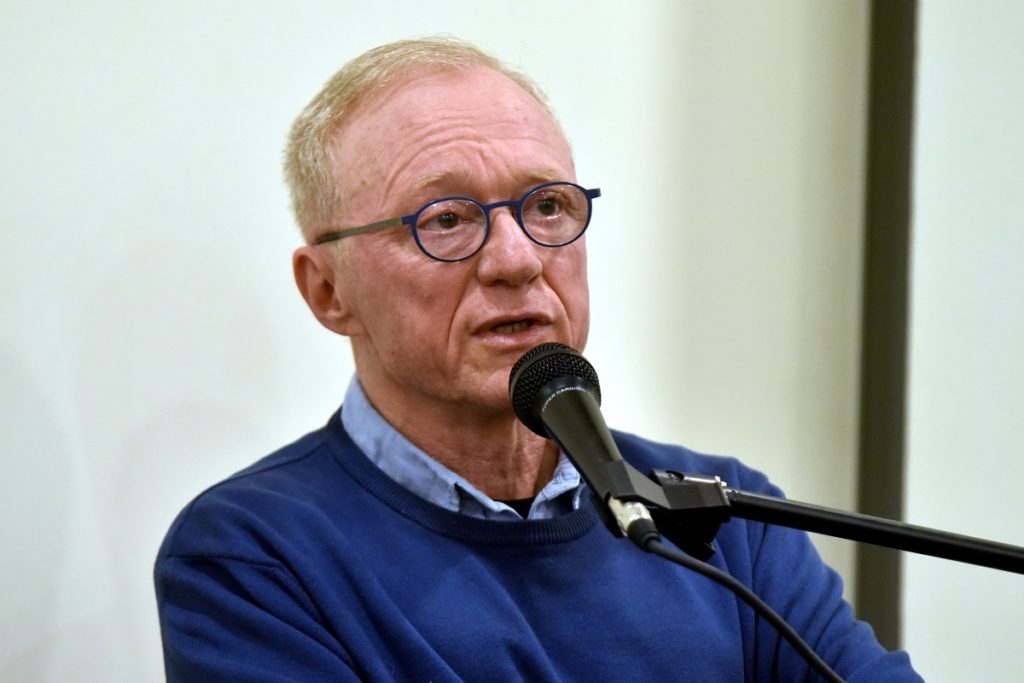 סיפור ישראלי: "אישה בורחת מבשורה" עם דויד גרוסמן